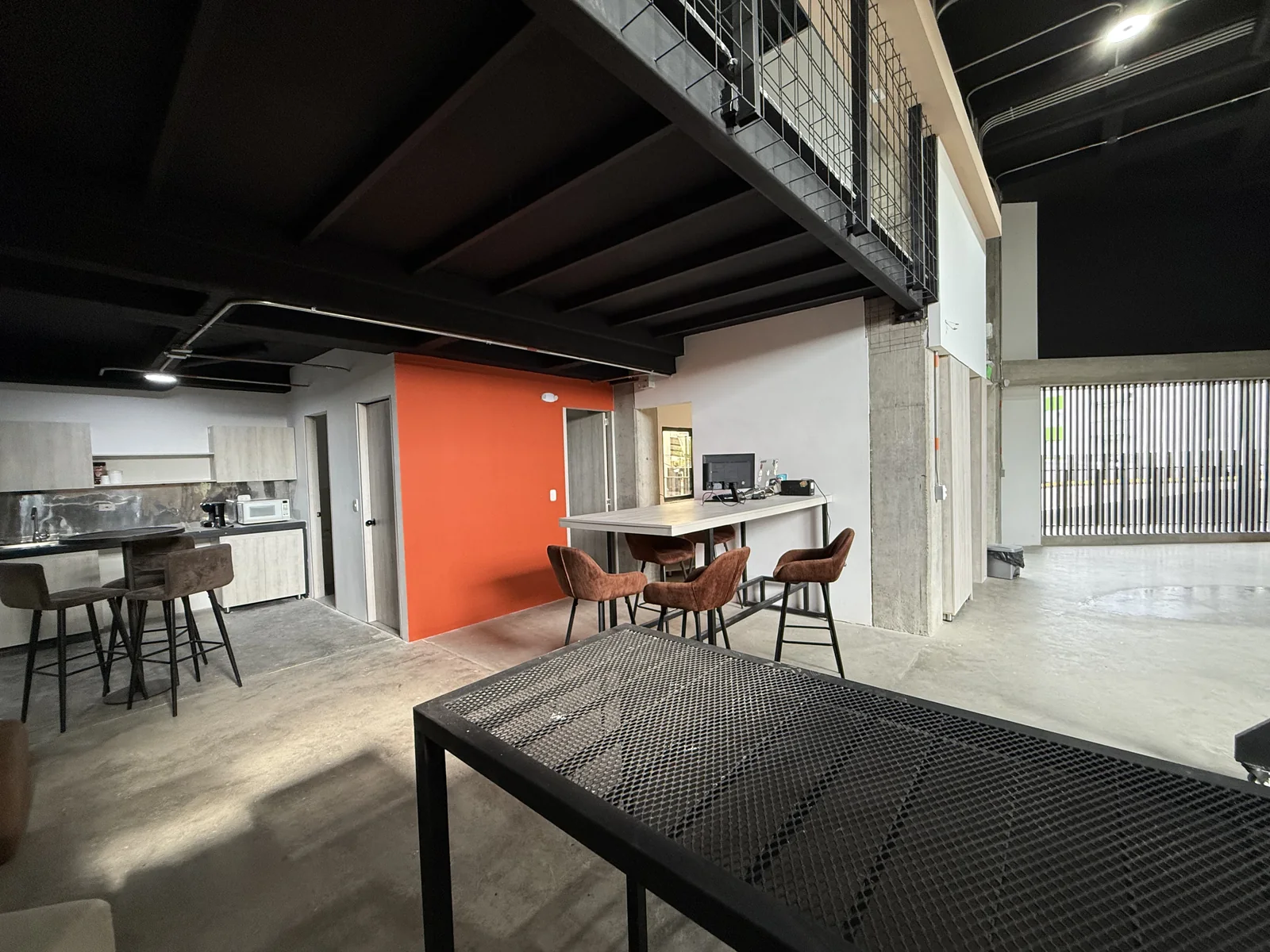 Cocina y comedor social reales de Hito 18